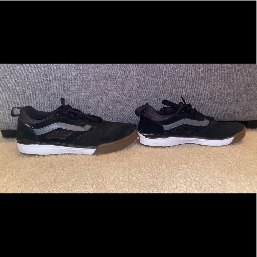 Black, 8.5 mens Vans